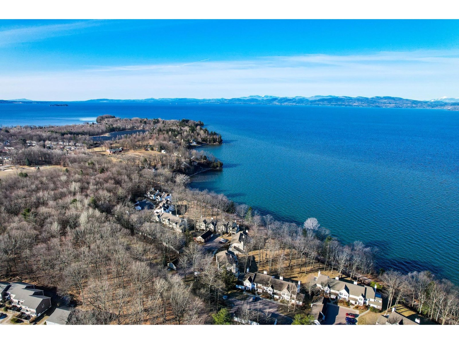 107 Northshore Drive, Burlington