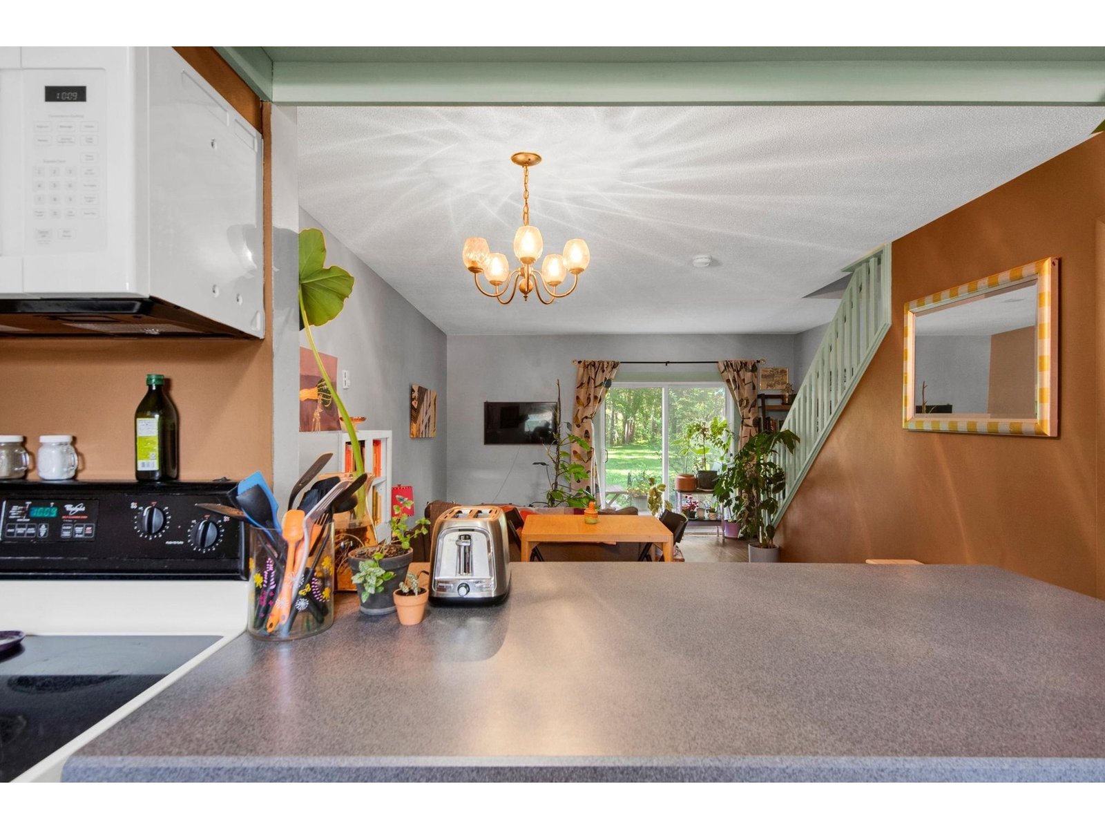 107 Wells Avenue, Unit 5