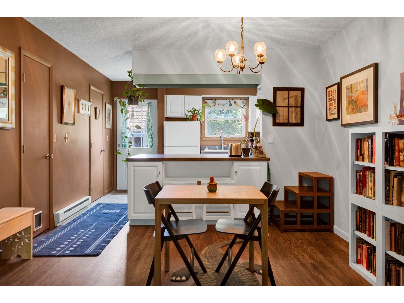 107 Wells Avenue, Unit 5