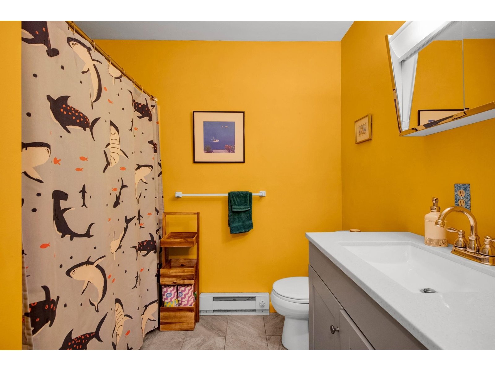107 Wells Avenue, Unit 5