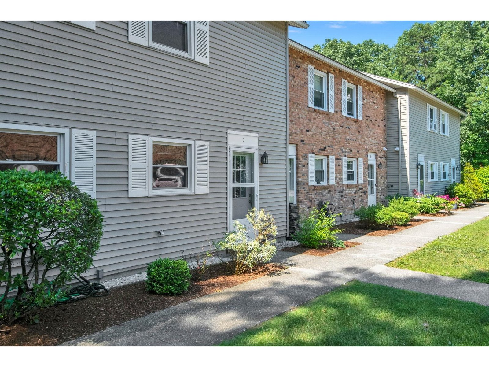 107 Wells Avenue, Unit 5