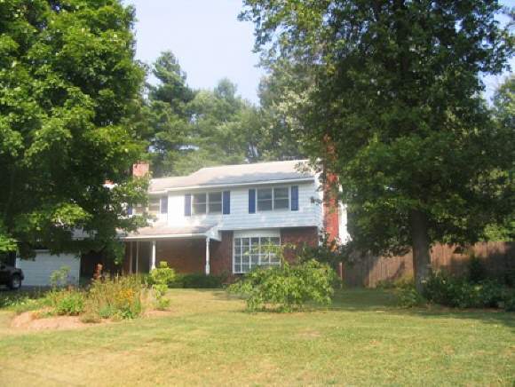 107 Woodbine Rd