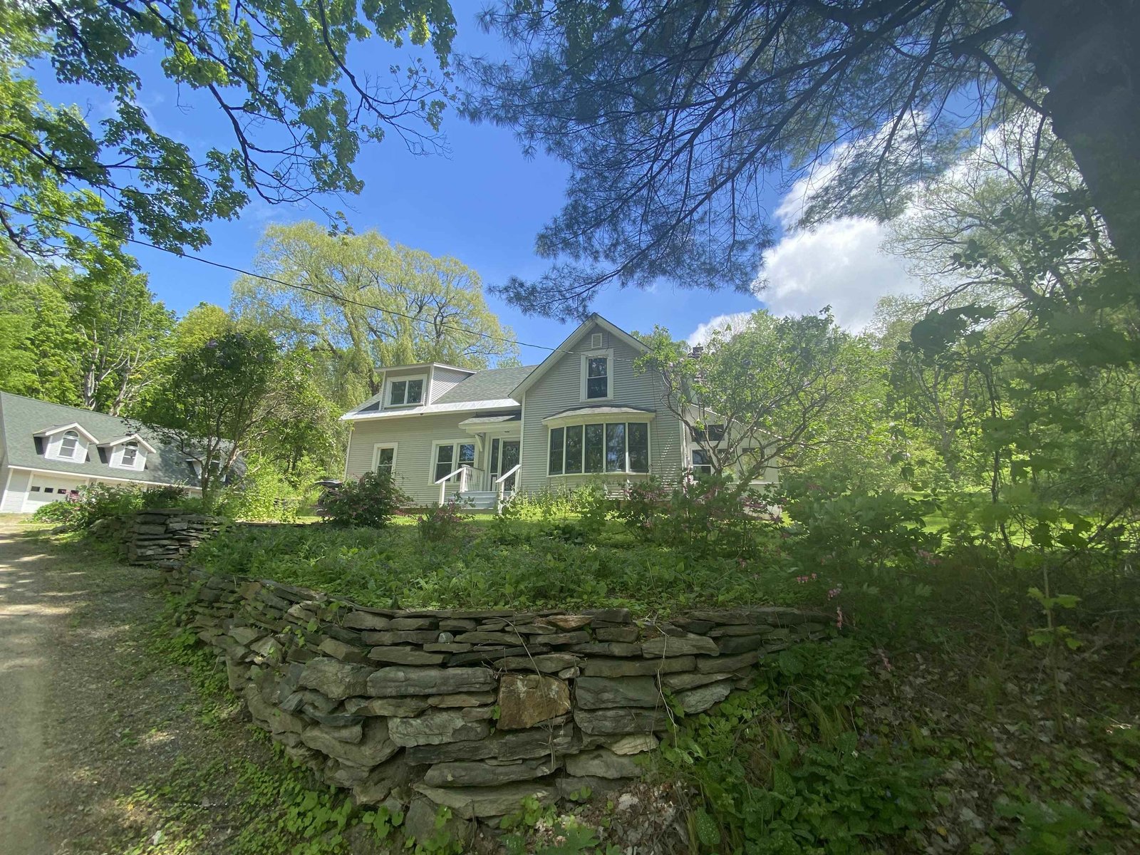 1083 Shackett Rd