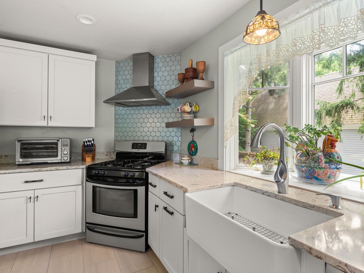 Deep Farmhouse Sink