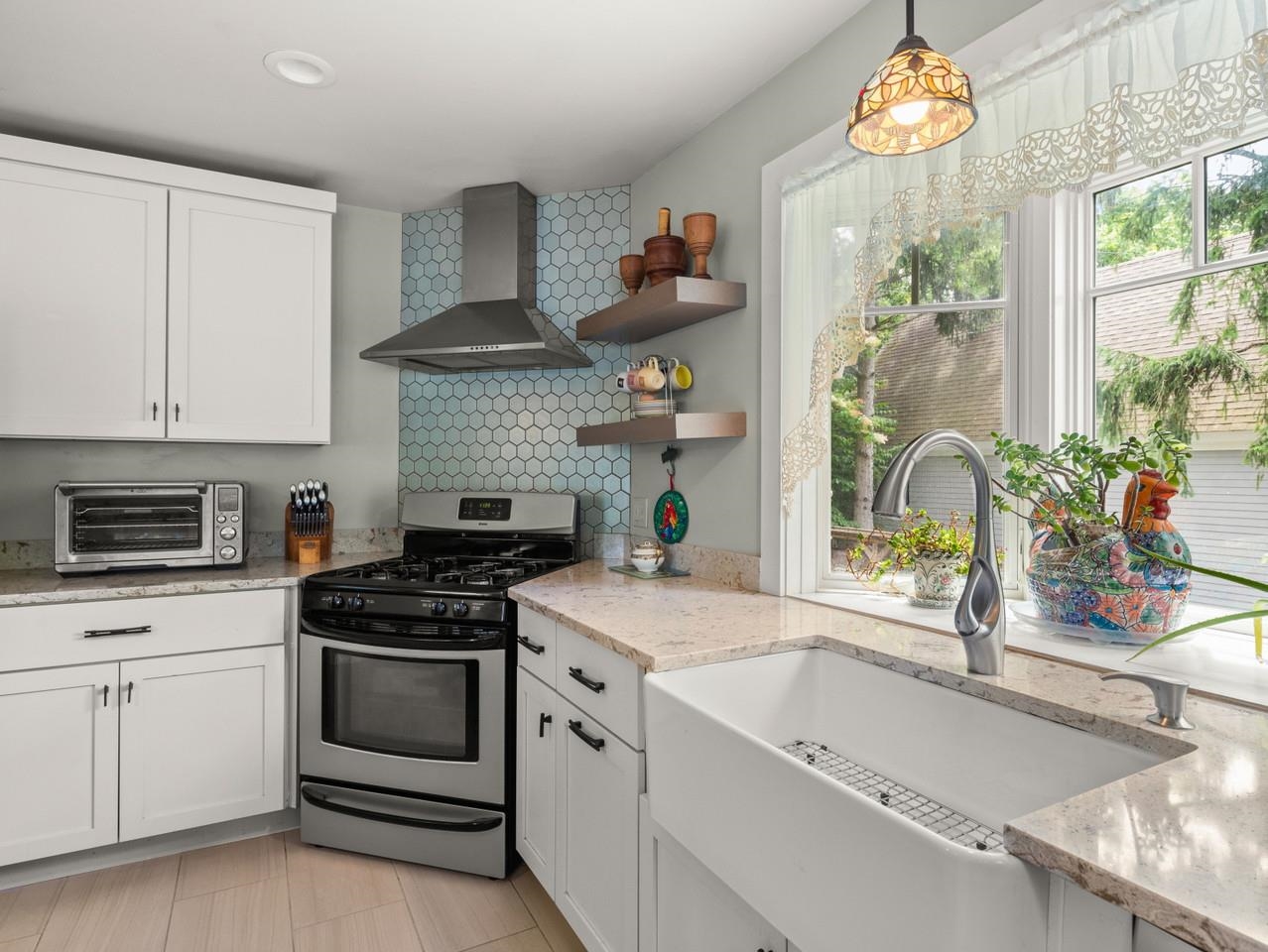 Deep Farmhouse Sink