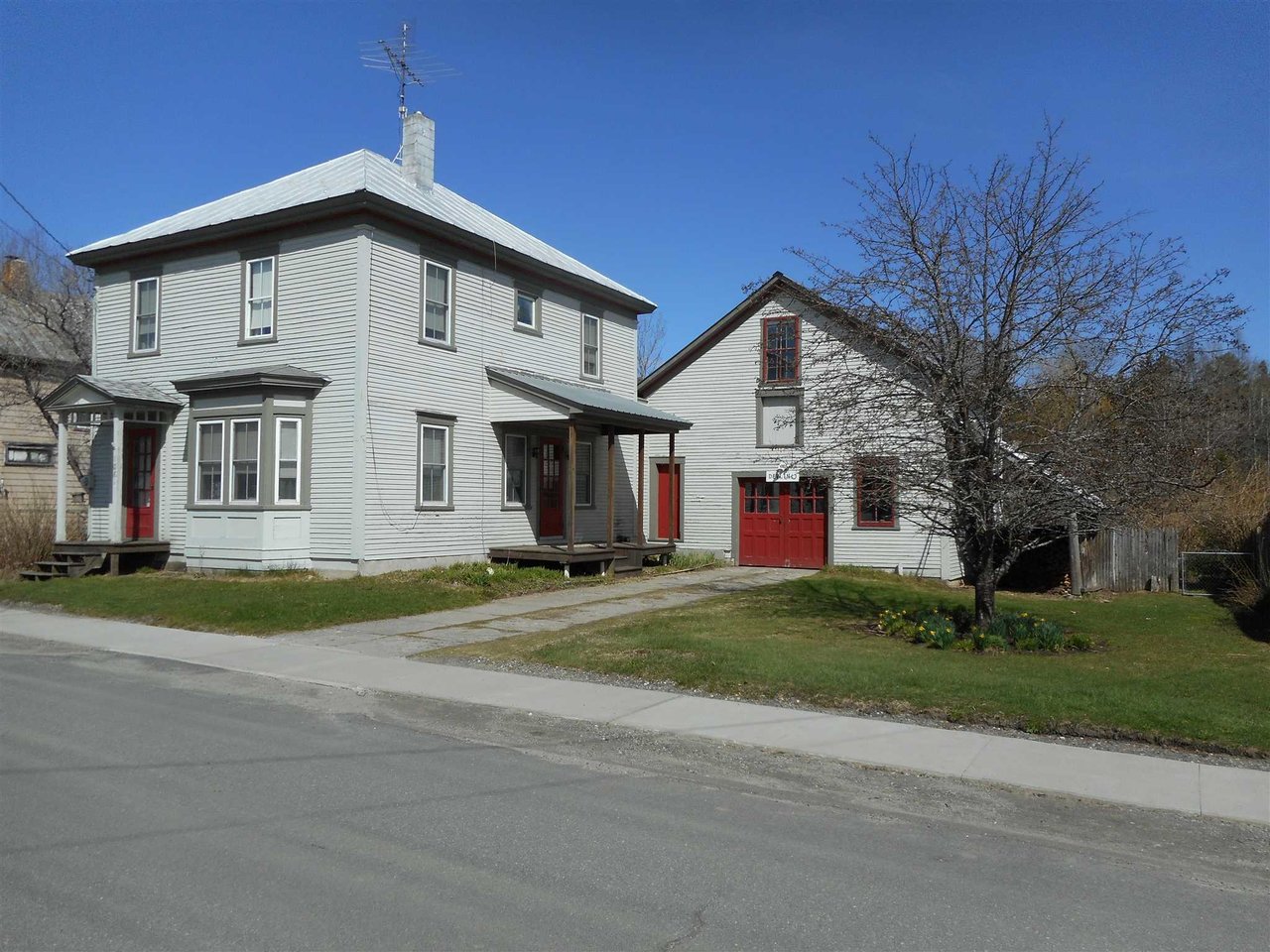 1089 Main Street