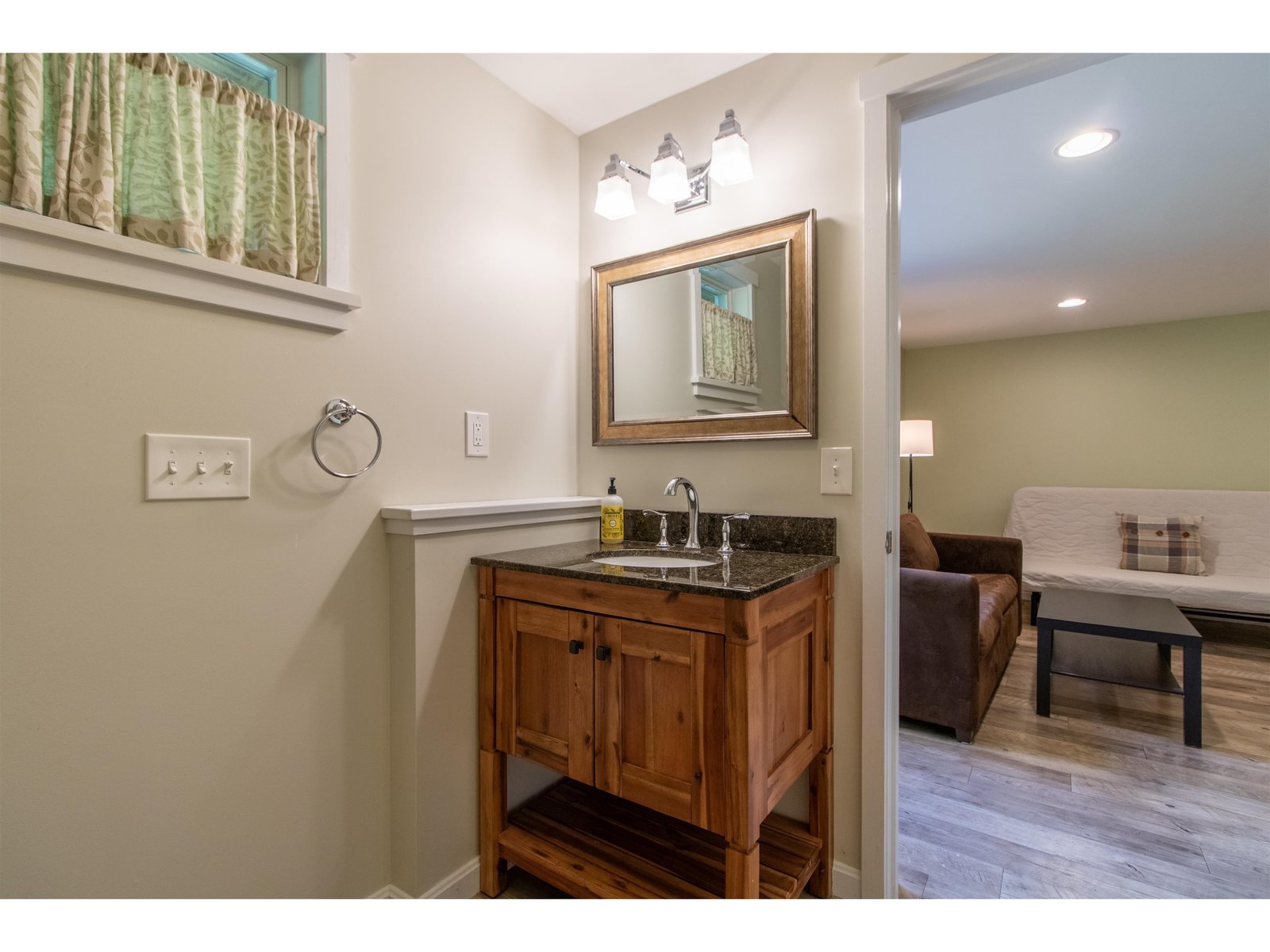 1089 Mountain Road, Unit C2