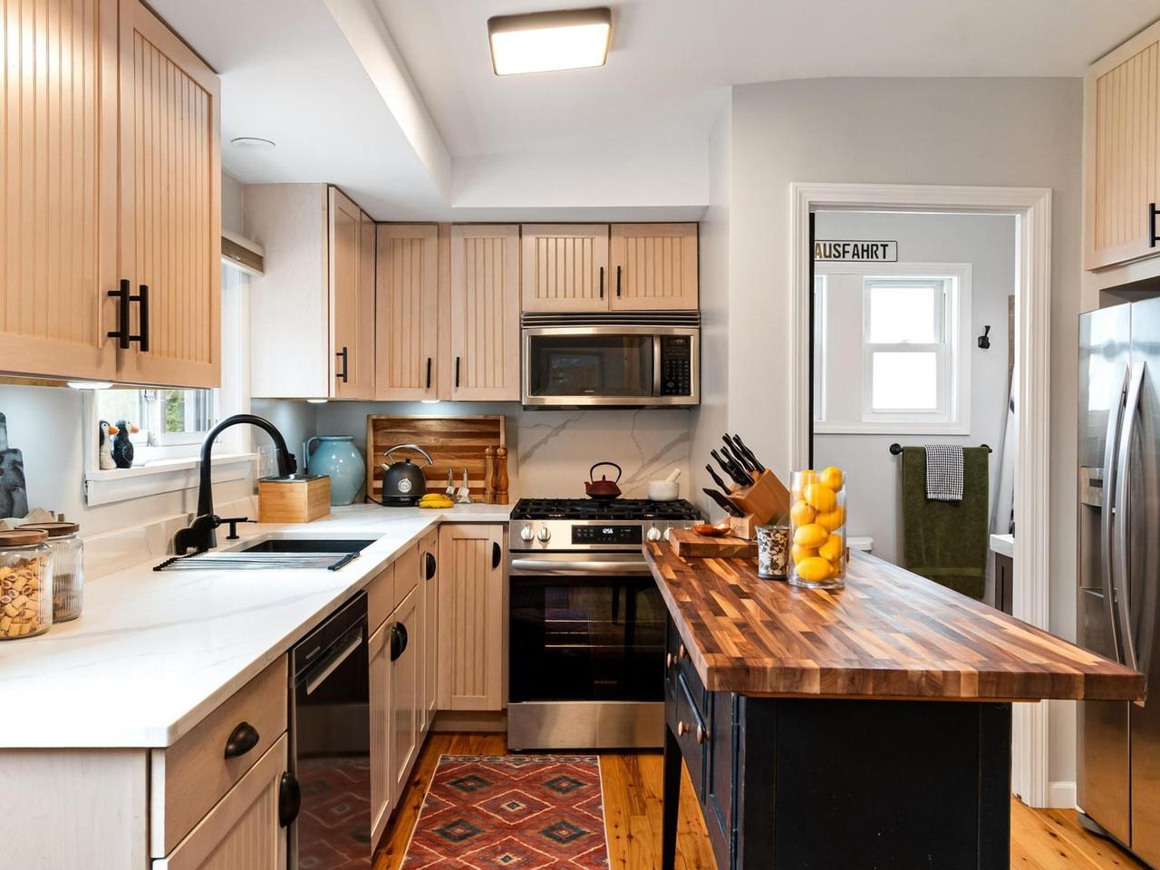 Kitchen with island