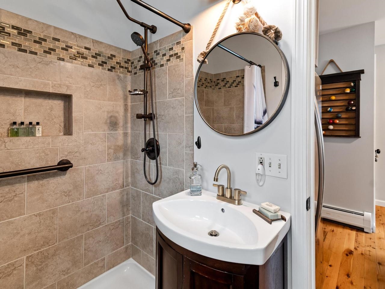 3/4 bathroom with shower