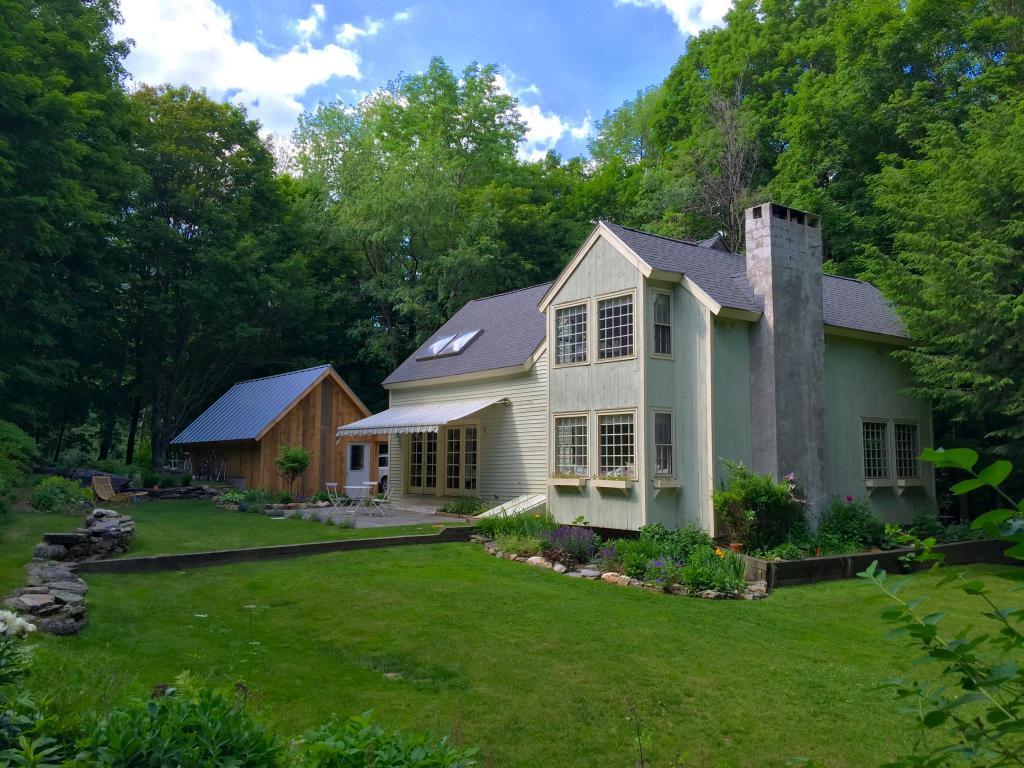 109 Nichols Hill Dorset, Vermont Sold in 2017