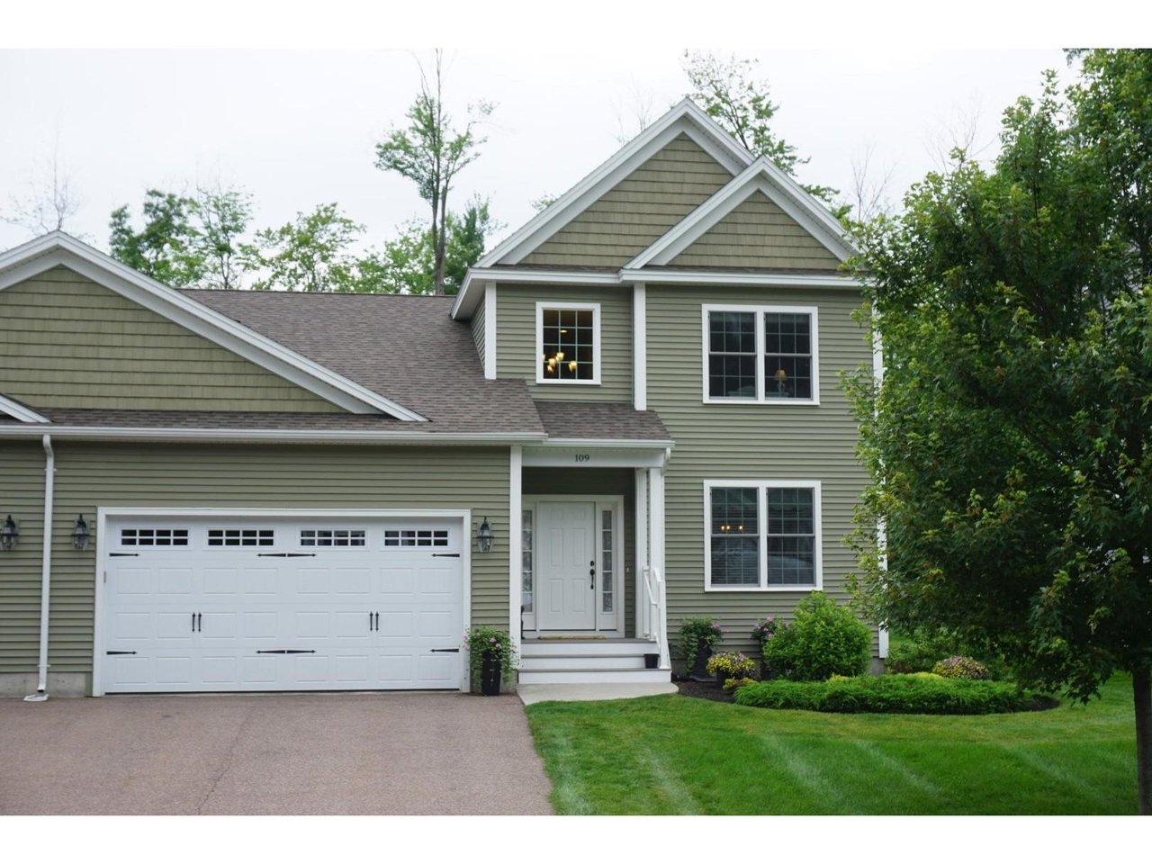 109 Waterlefe Way