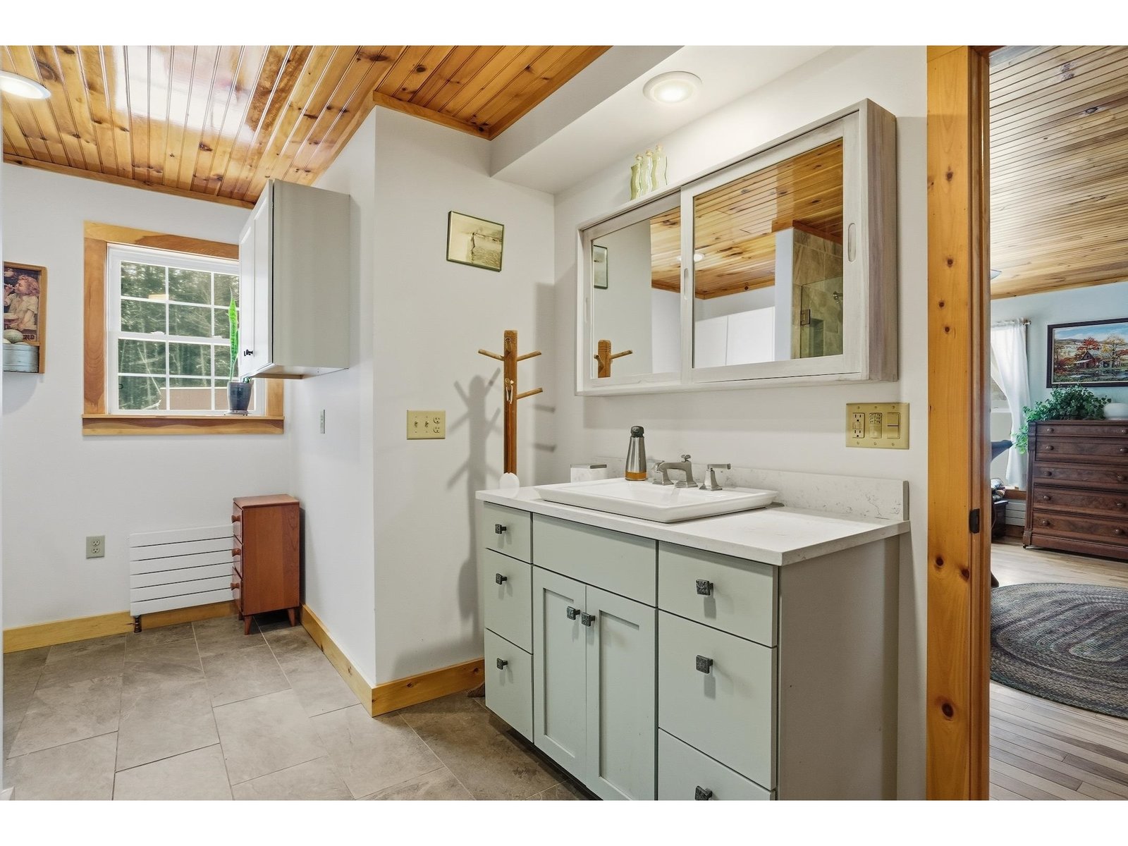 1090 Center Road, Unit #1