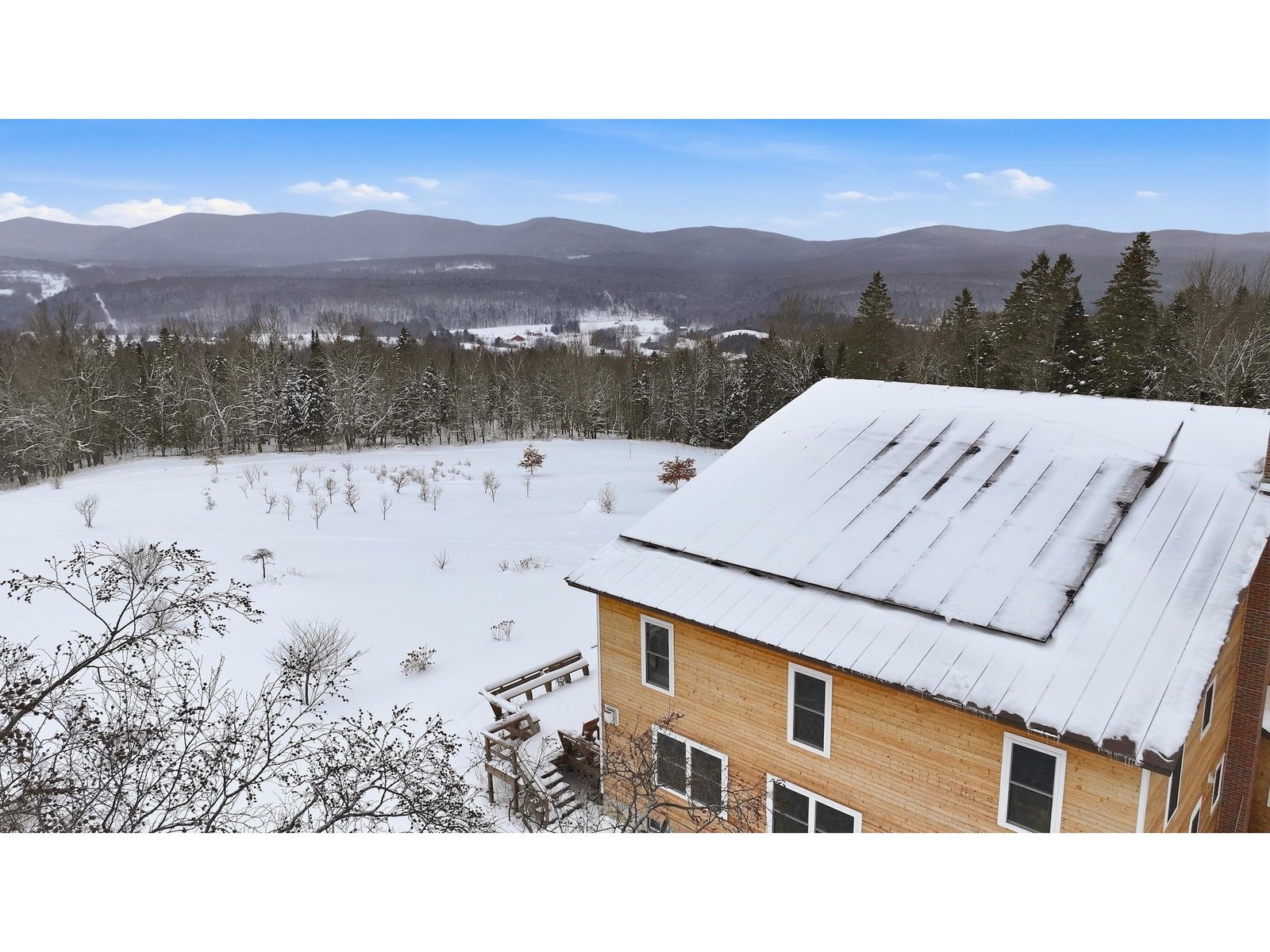 1090 Center Road, Unit #1