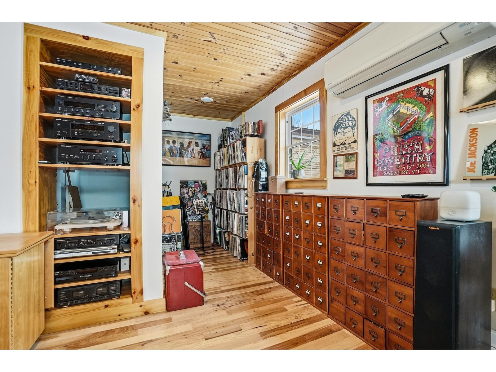 1090 Center Road, Unit #1