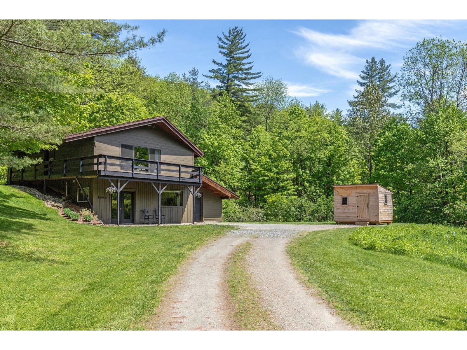 1090 Nebraska Valley Road
