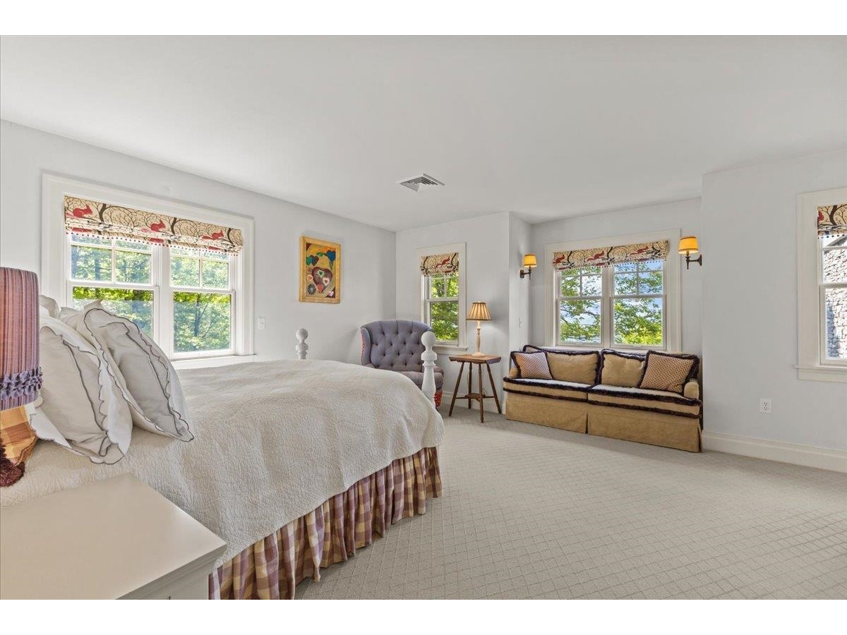 1097 Taber Ridge Road
