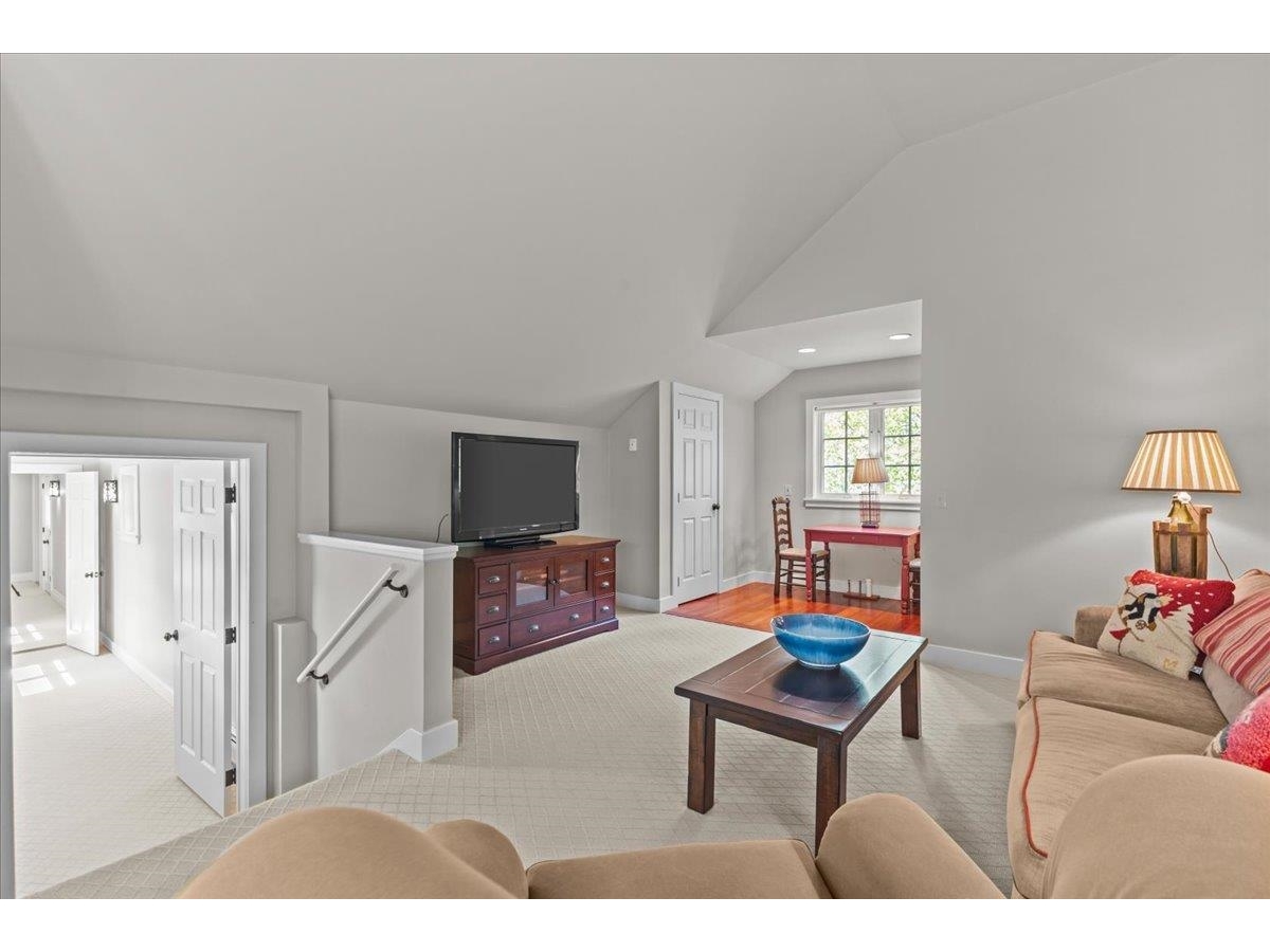 1097 Taber Ridge Road