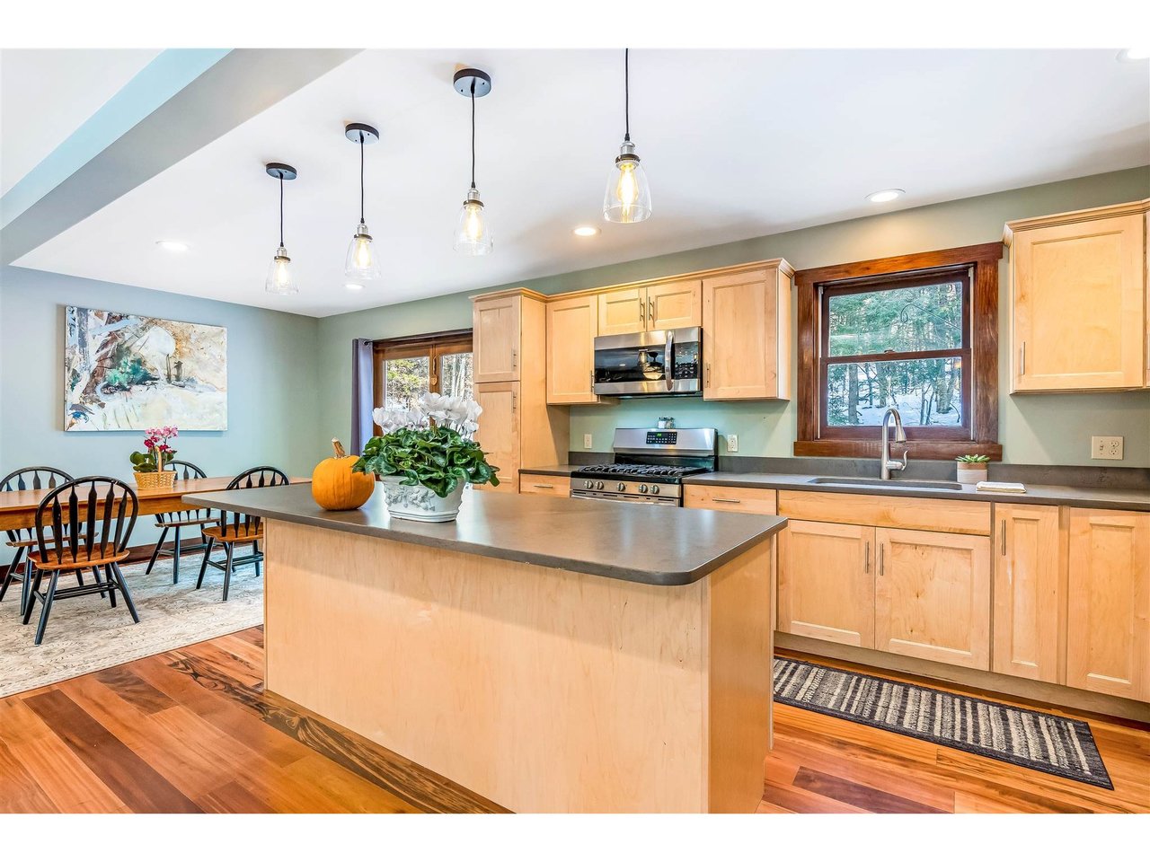 1097 Upper Pleasant Valley Road