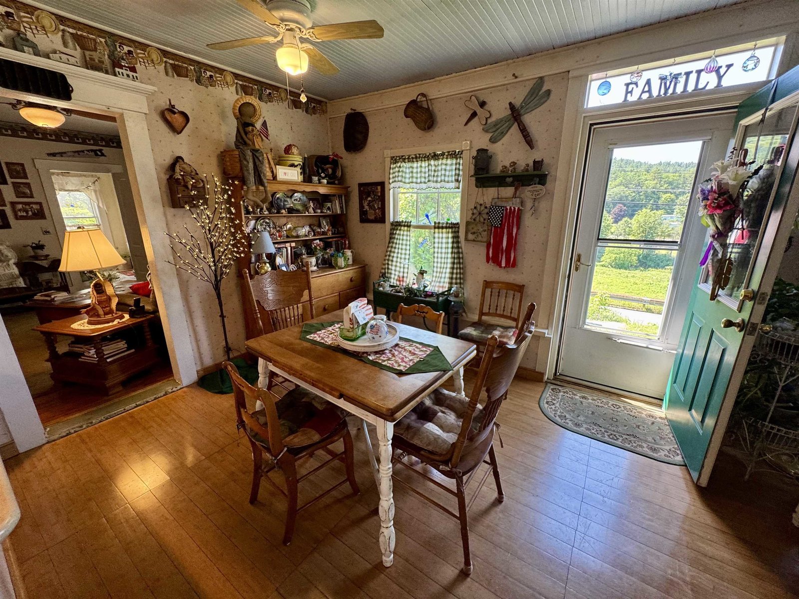 1098 Creamery Road