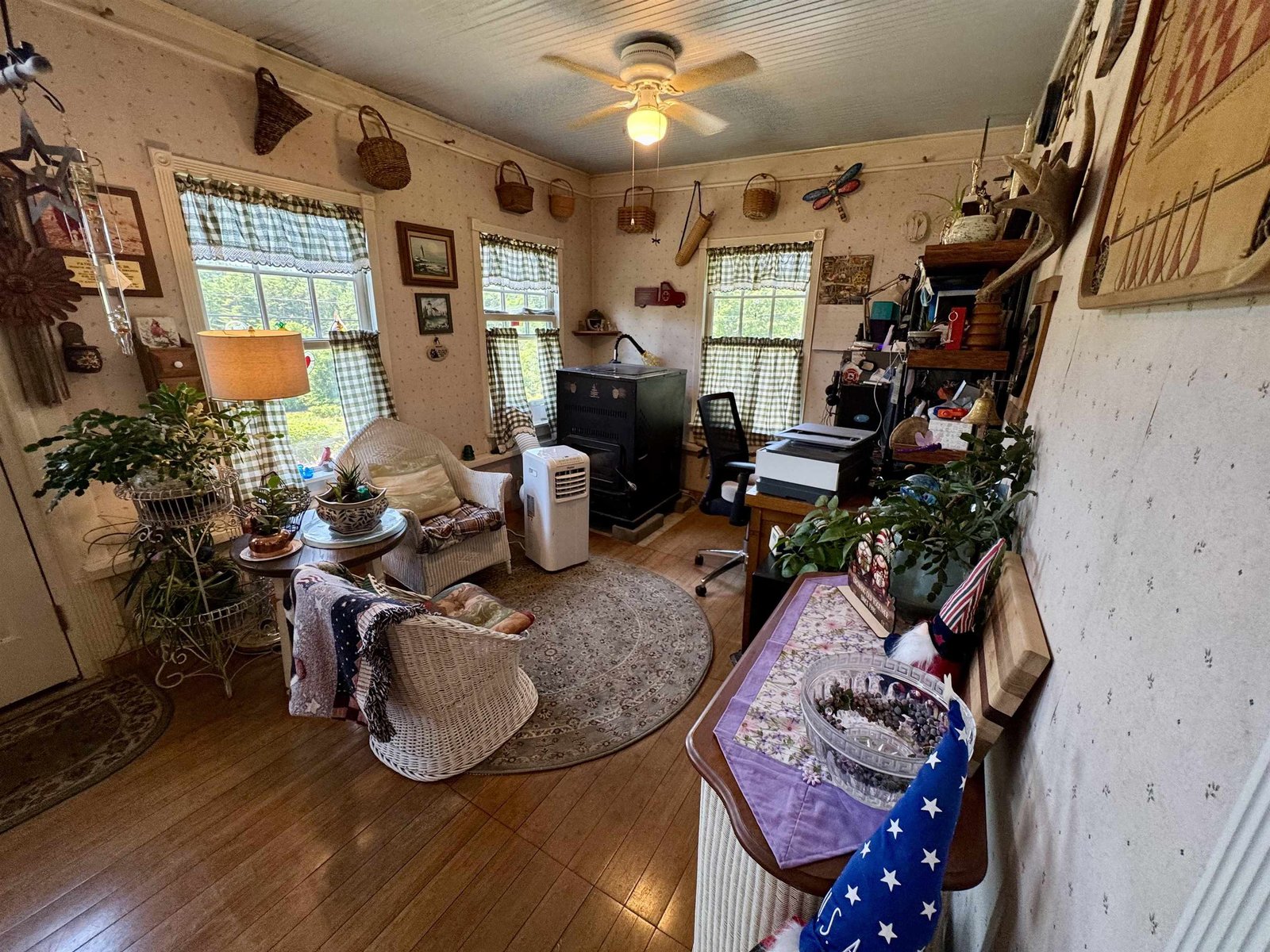1098 Creamery Road