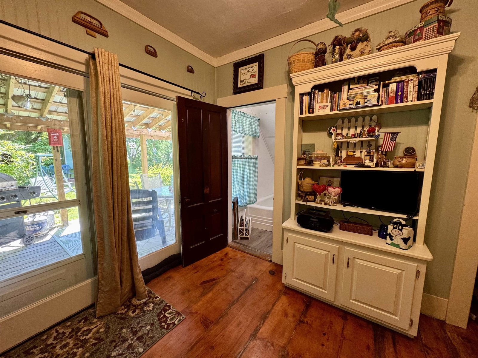 1098 Creamery Road
