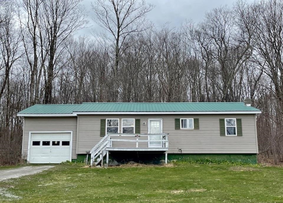 1098 Menard Road