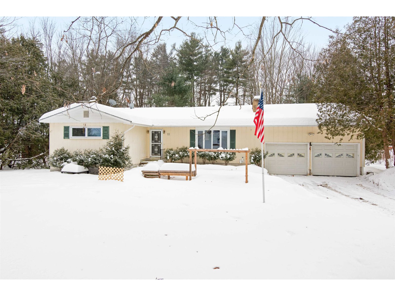 11 Alderbrook Road