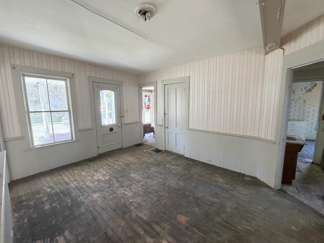 11 Allen Avenue