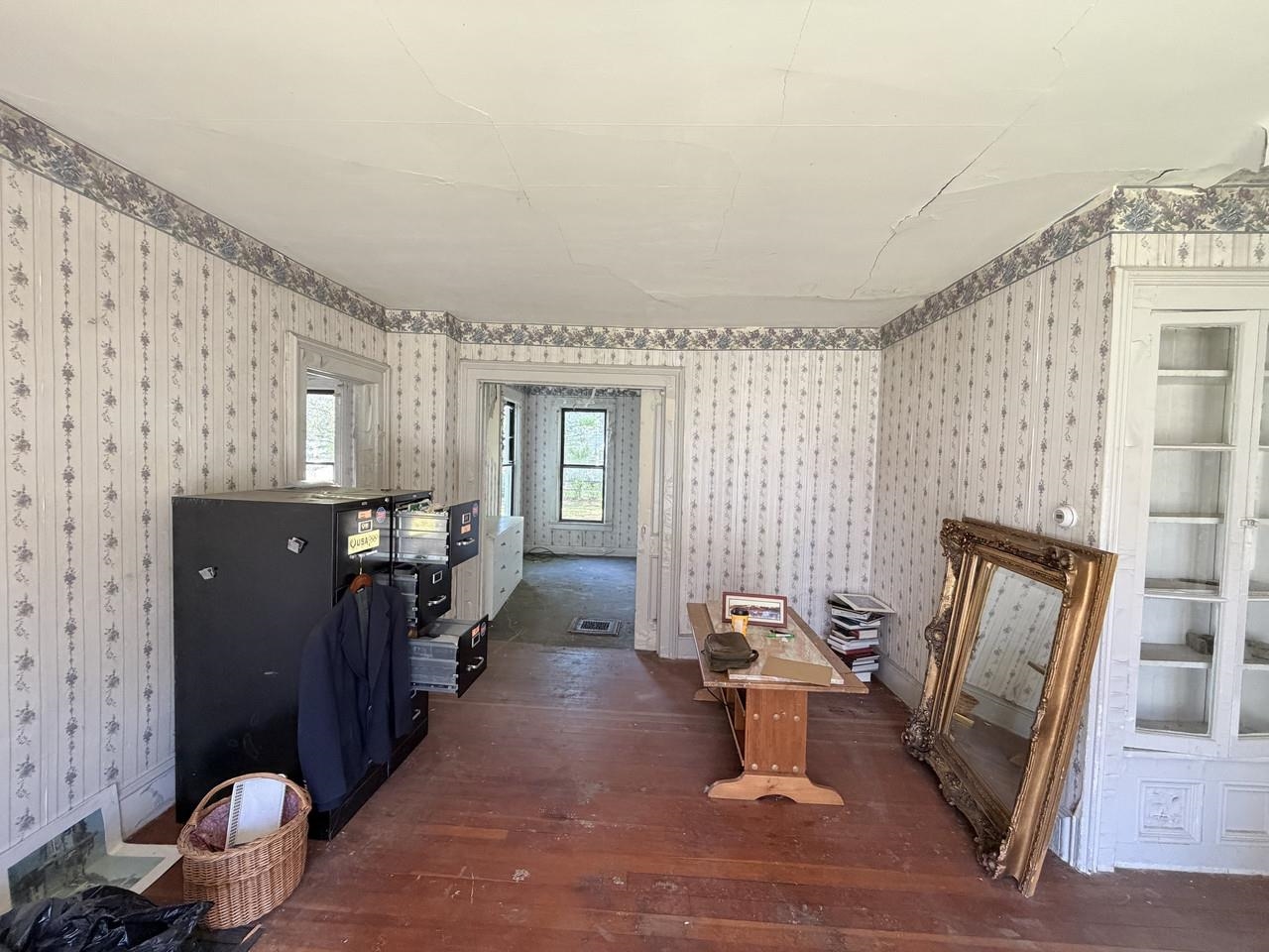11 Allen Avenue