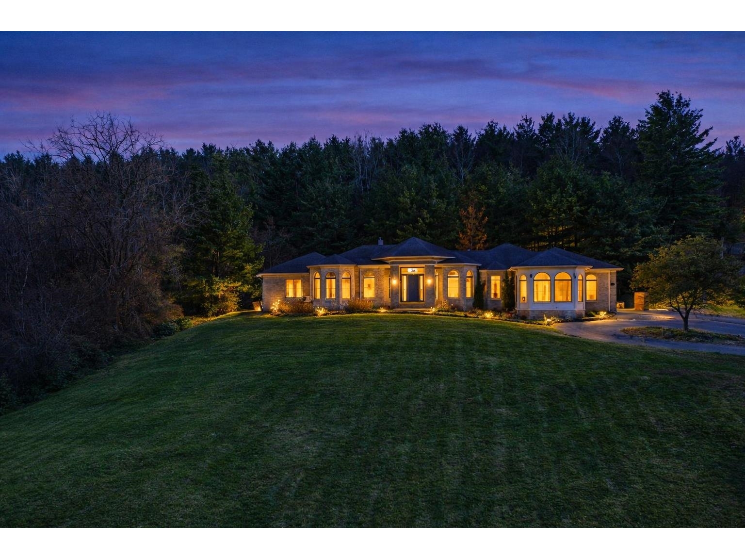 11 Cedar Hill Drive