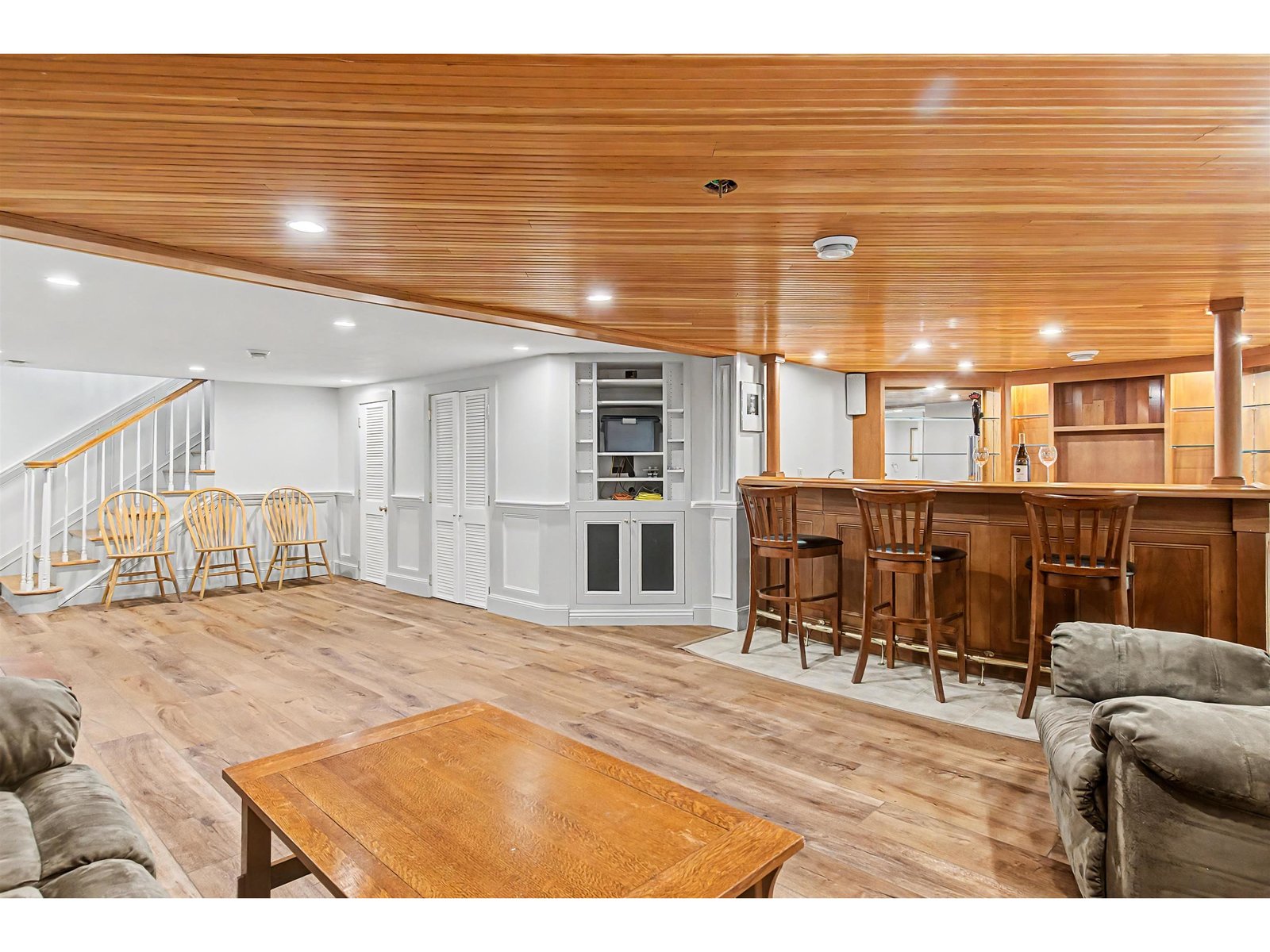Full Bar - Basement