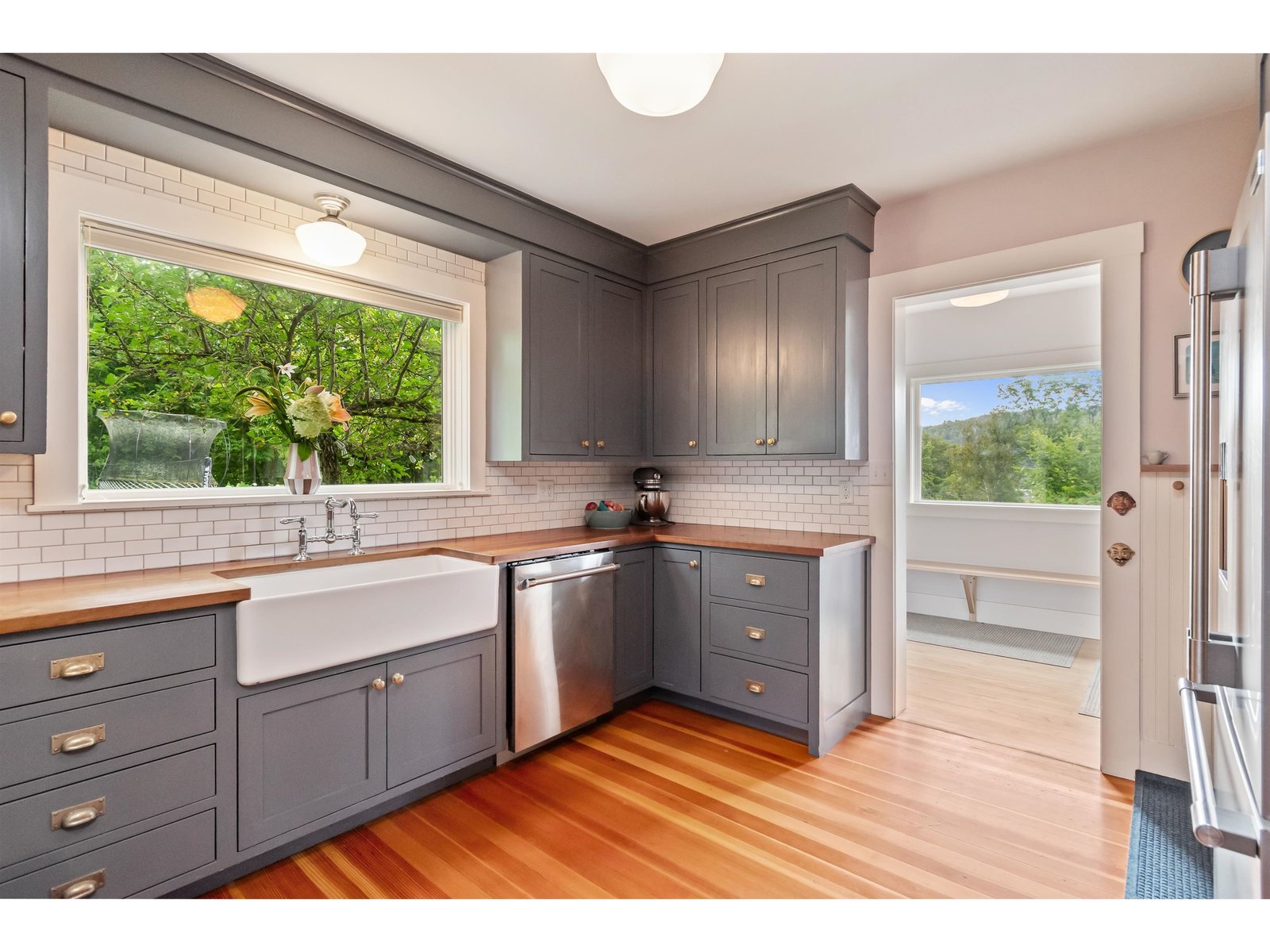 11 Cherry Avenue