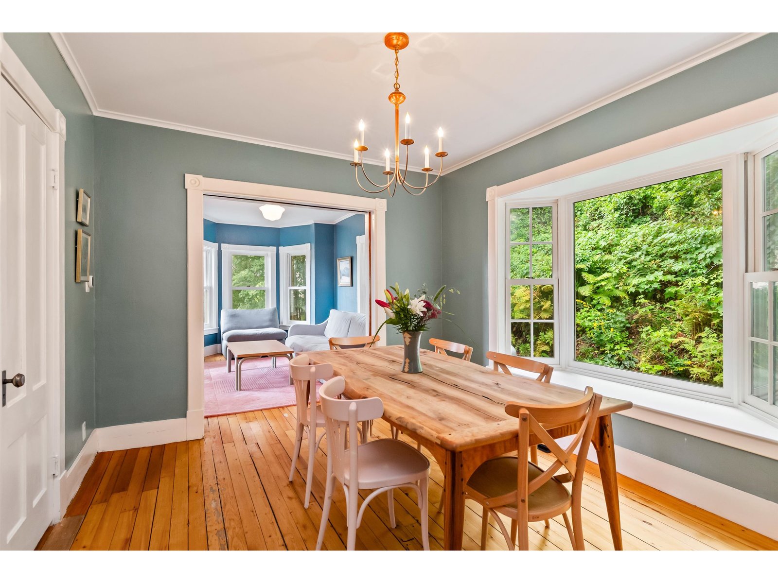 11 Cherry Avenue