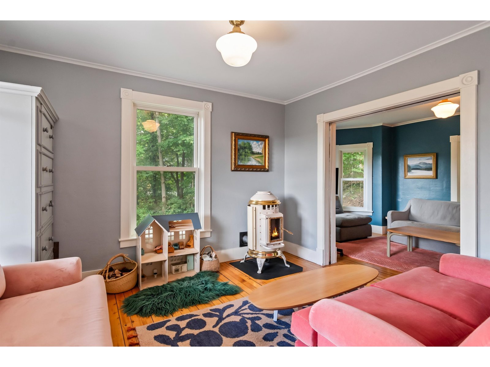 11 Cherry Avenue