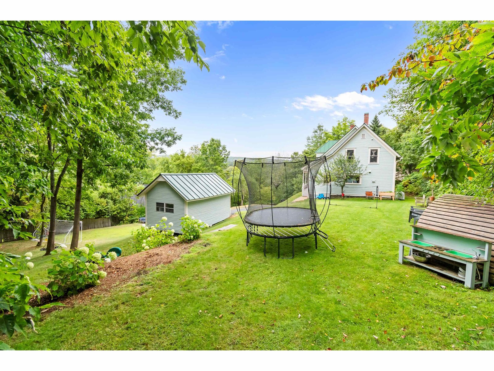 11 Cherry Avenue