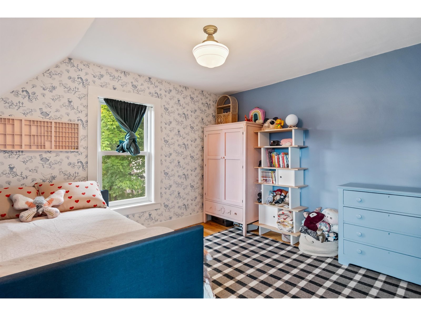 11 Cherry Avenue