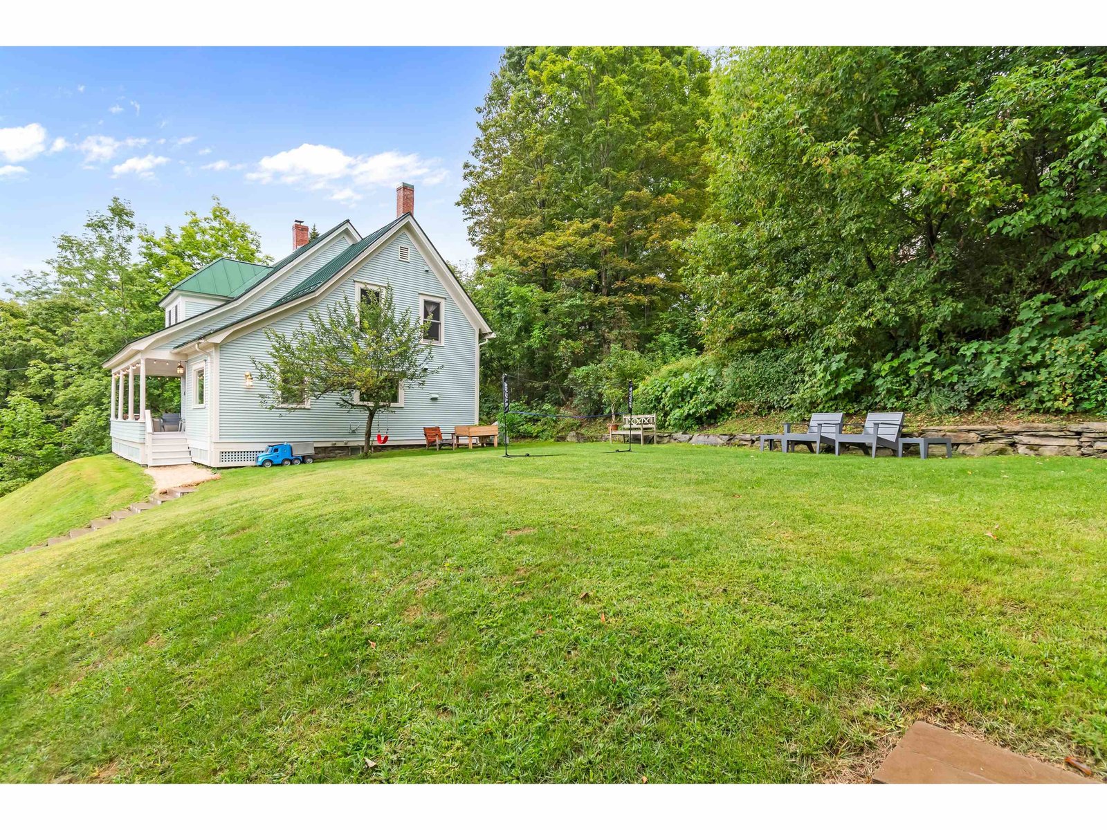 11 Cherry Avenue
