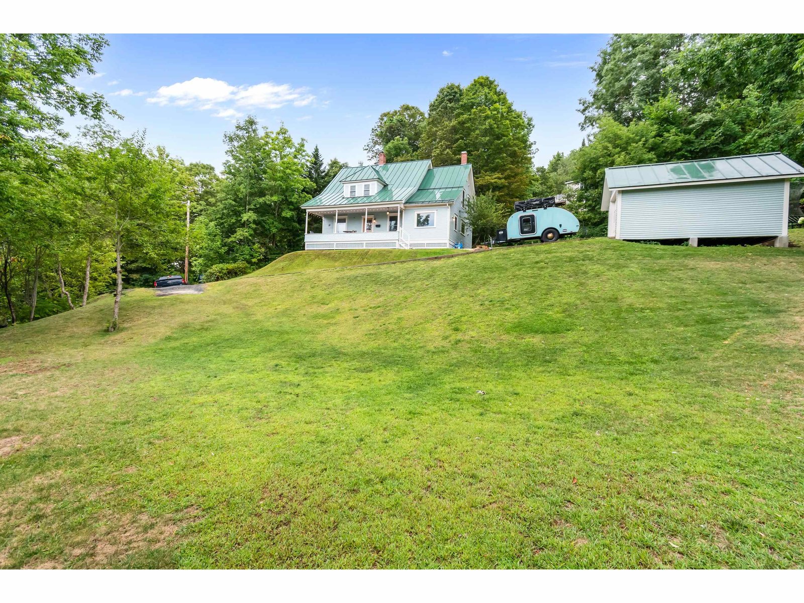 11 Cherry Avenue