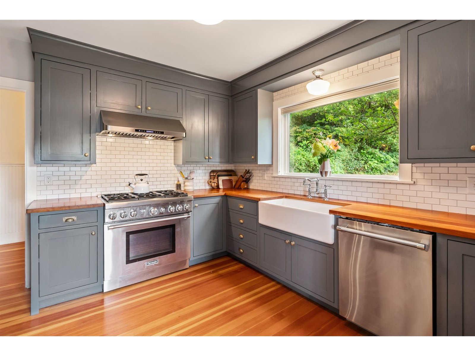11 Cherry Avenue