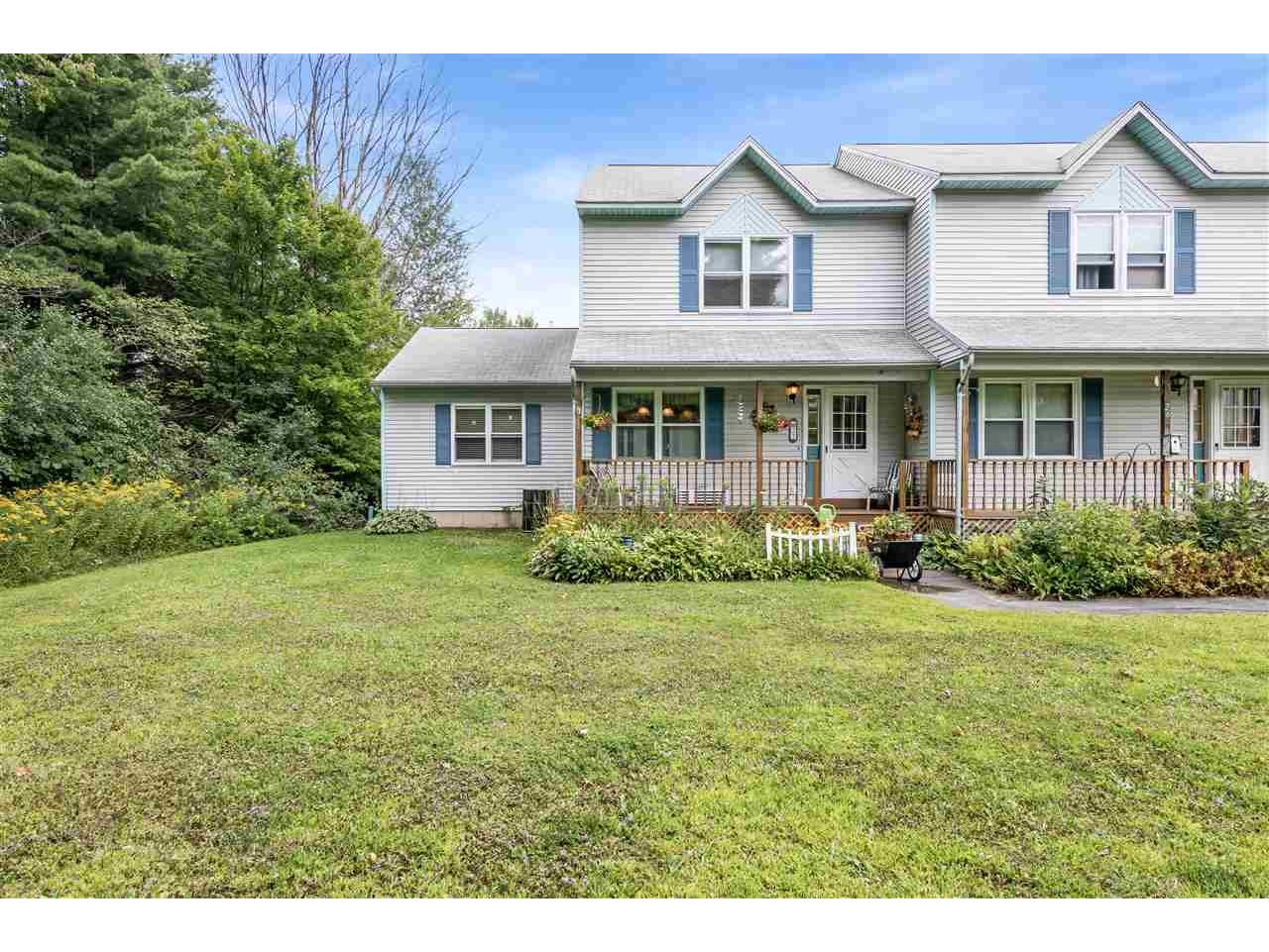 11 Craftsbury Court, Unit 27