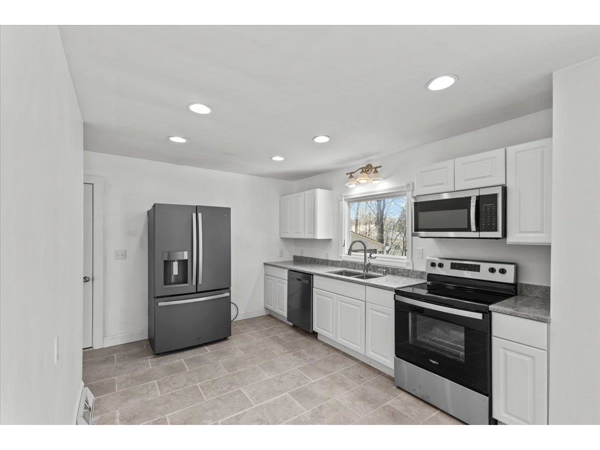 11 Duchess Avenue