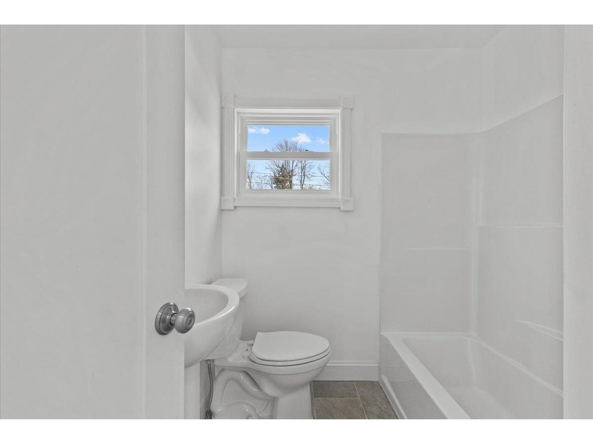 11 Duchess Avenue