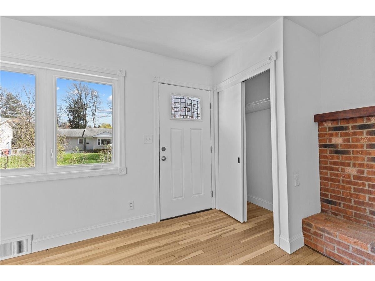 11 Duchess Avenue