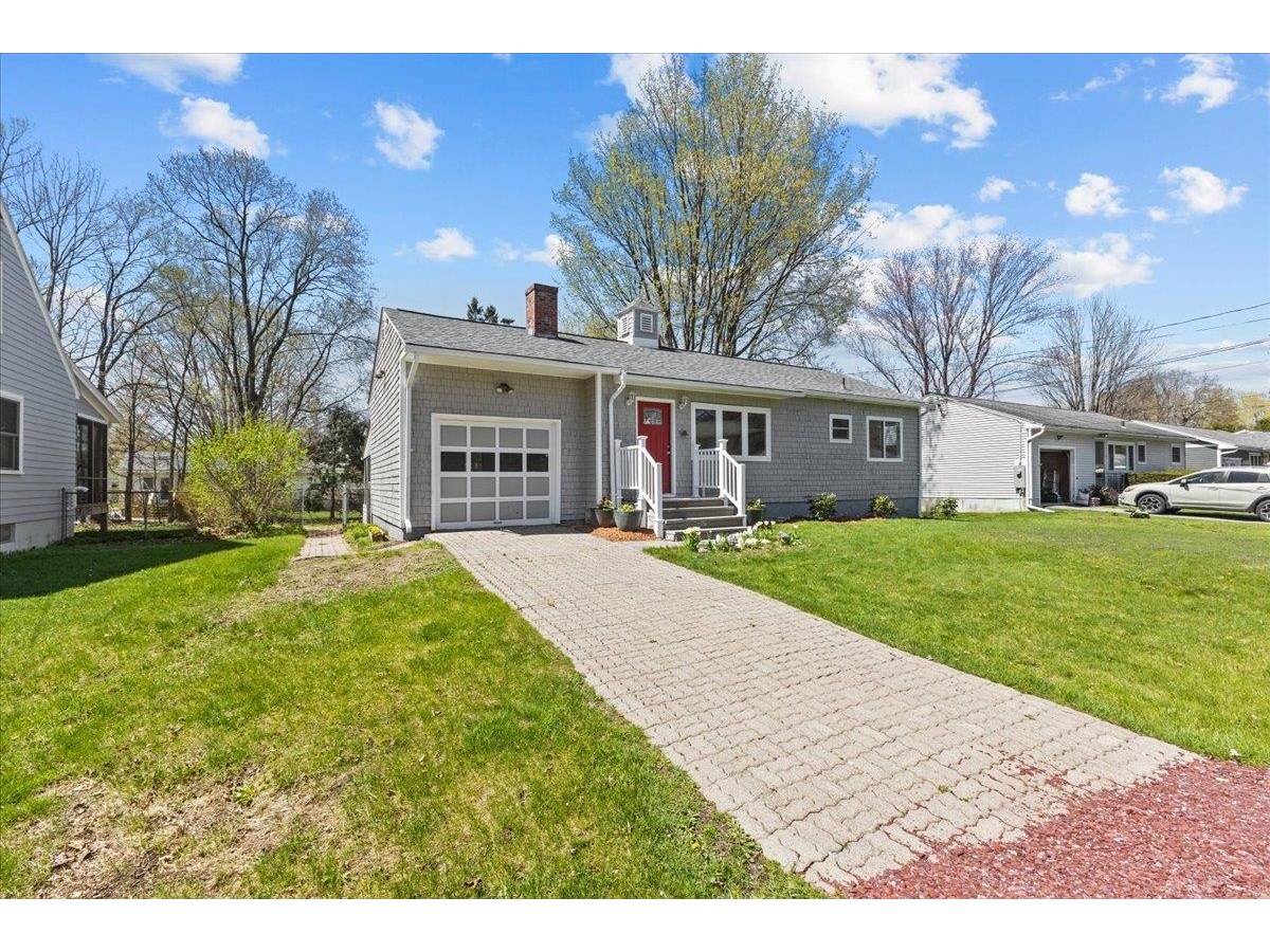 11 Duchess Avenue