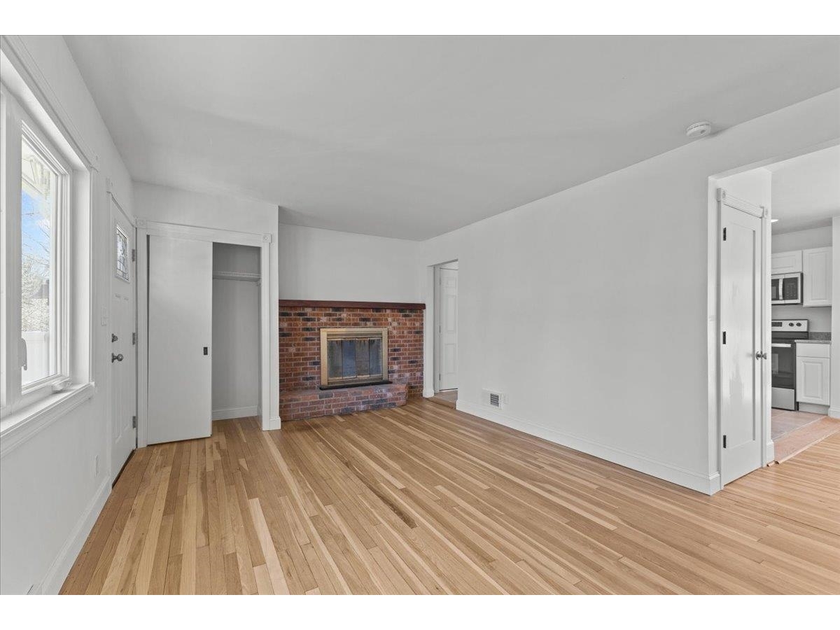 11 Duchess Avenue