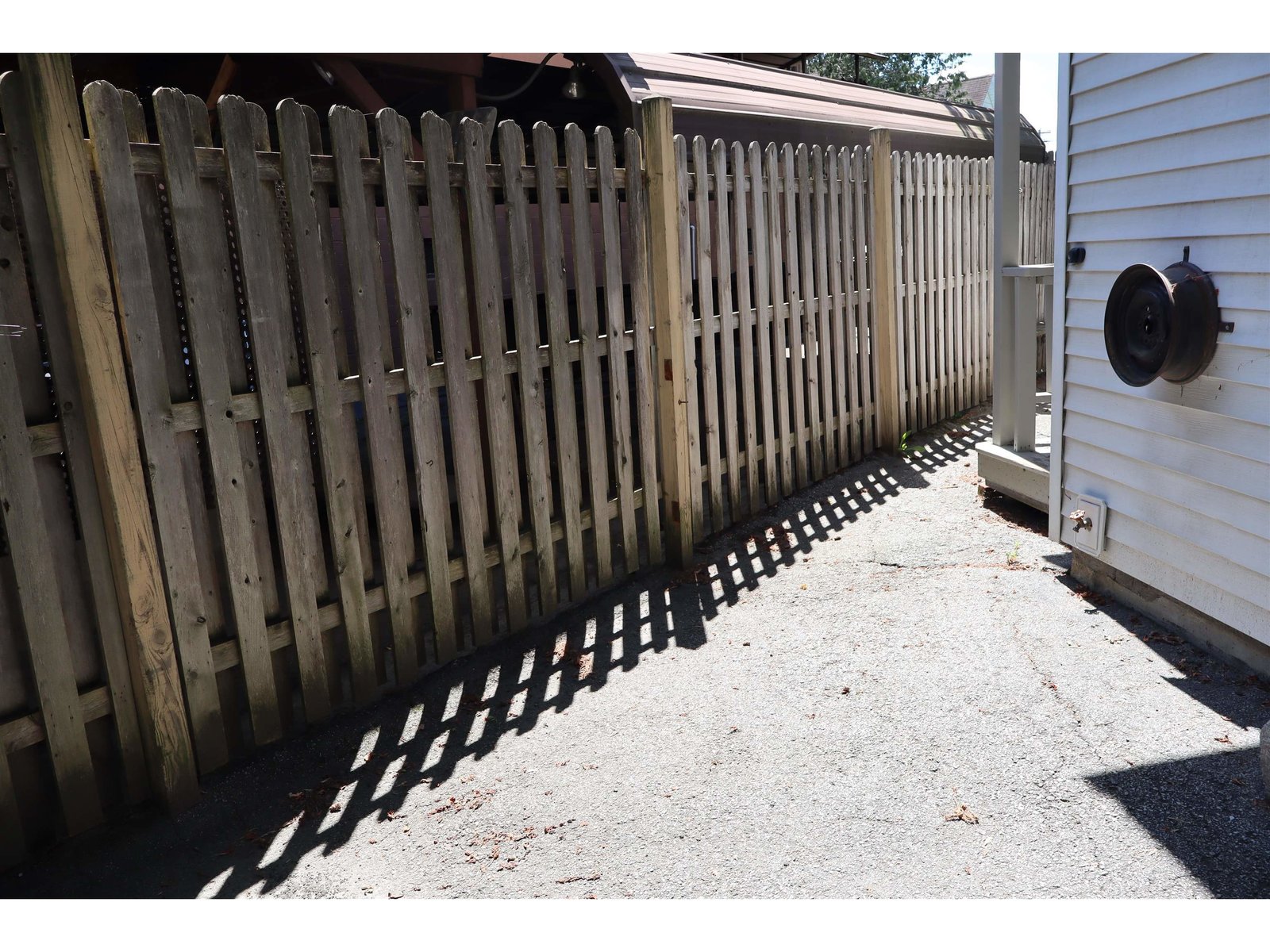 privacy fence