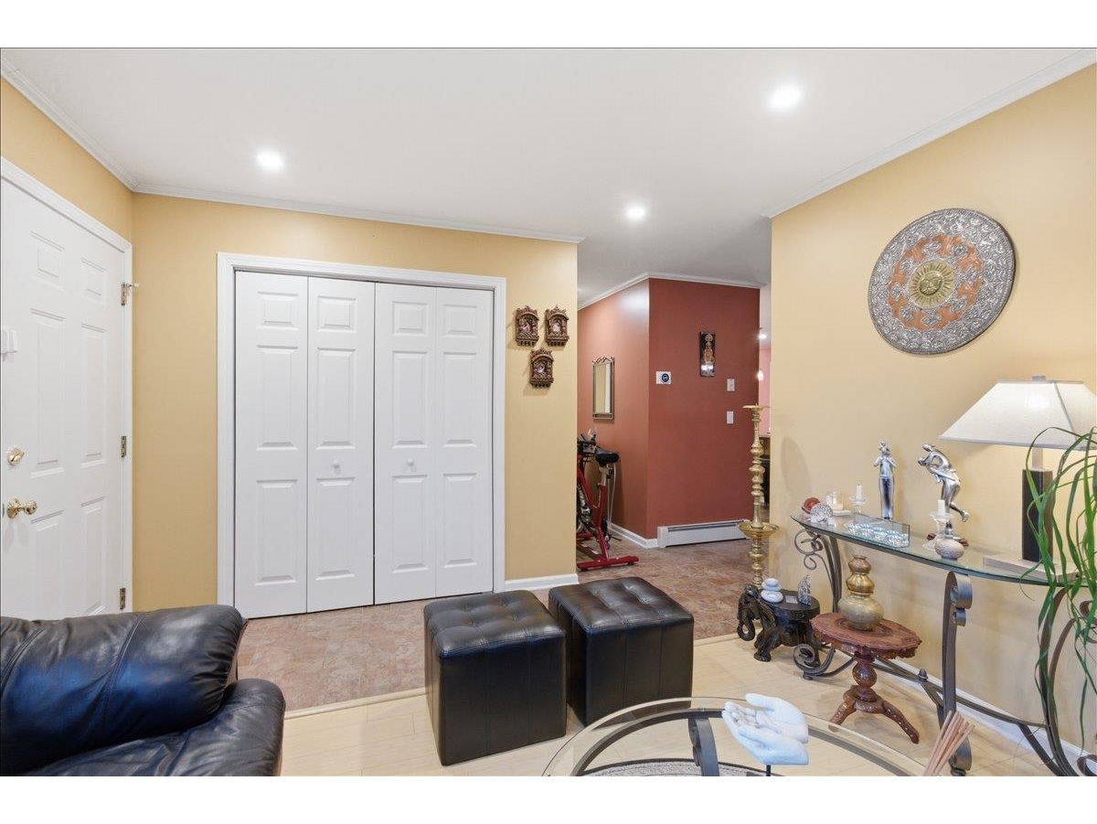 Entryway W Office Area