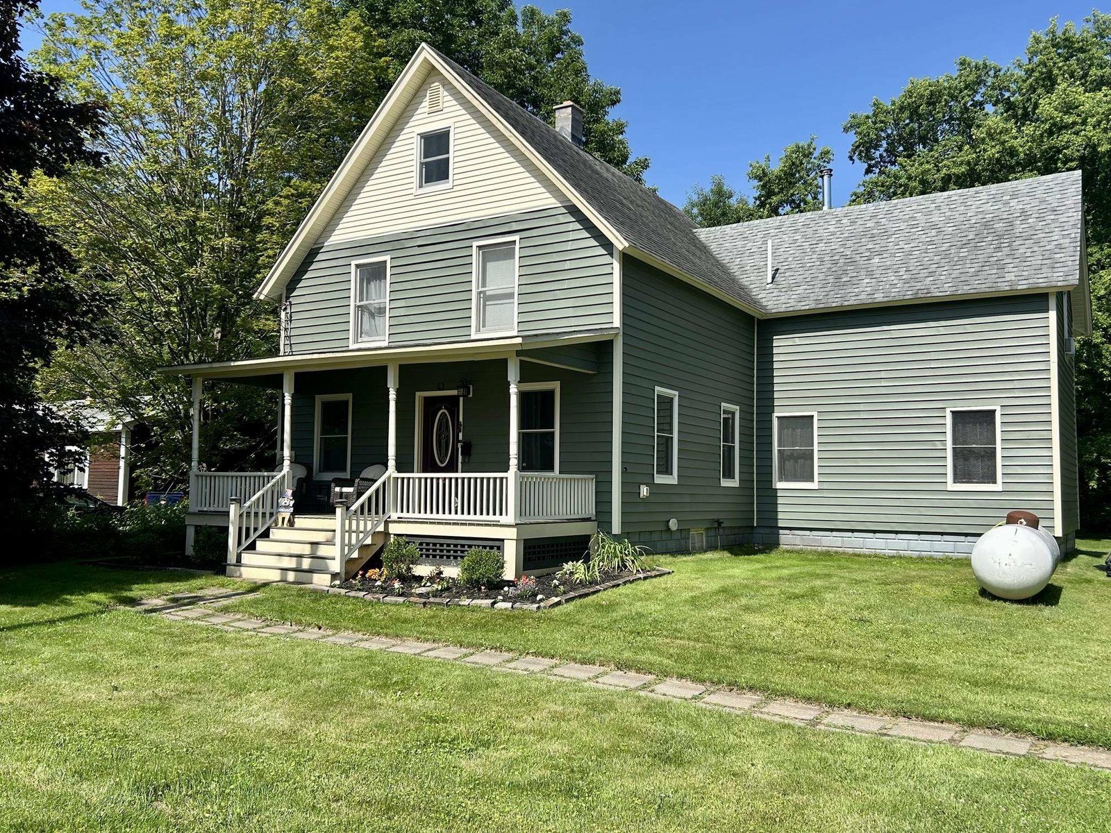 11 Hale Street