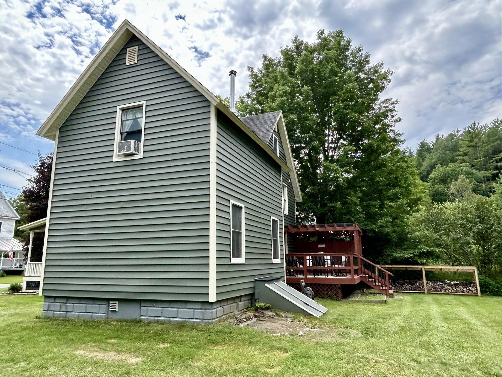 11 Hale Street