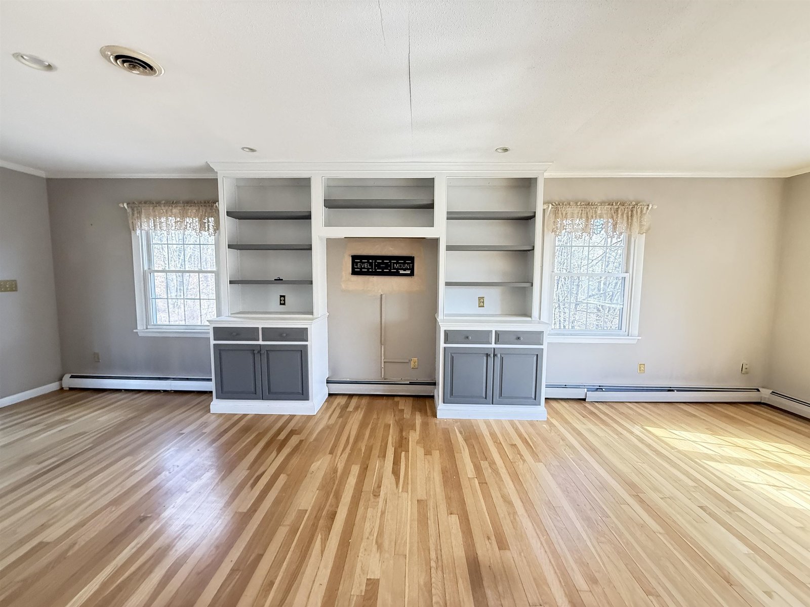 11 Juniper Hill Road